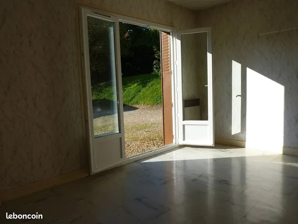 A vendre appartement f2 avec garage