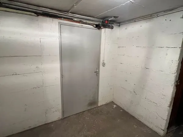 Cave sécurisée de 4 m² - Rue de la Pompe (Paris 16e)