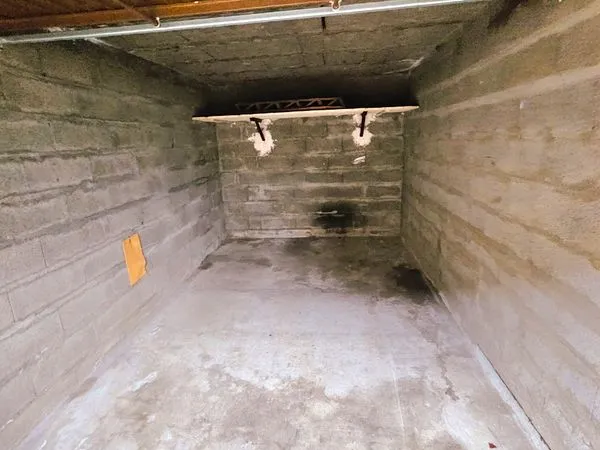 Garage sécurisé plein pied sécurisé Crs Jean Jaurès à Echirolles