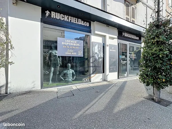 Local commercial, prêt-à-porter 87 m² Bourgoin-Jallieu