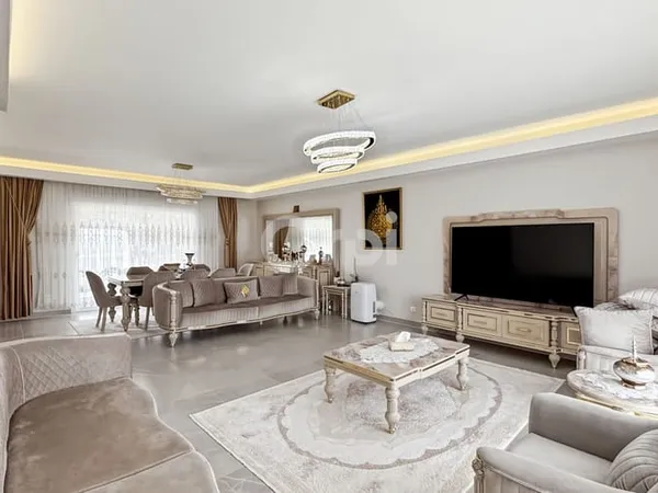 Maison 5 pièces 198 m²