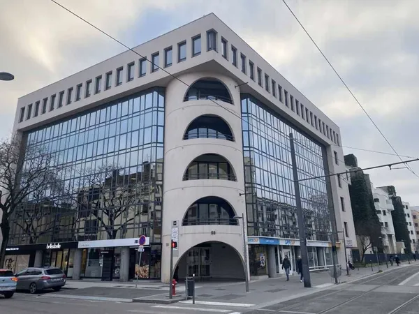 Bureaux 2339 m²
