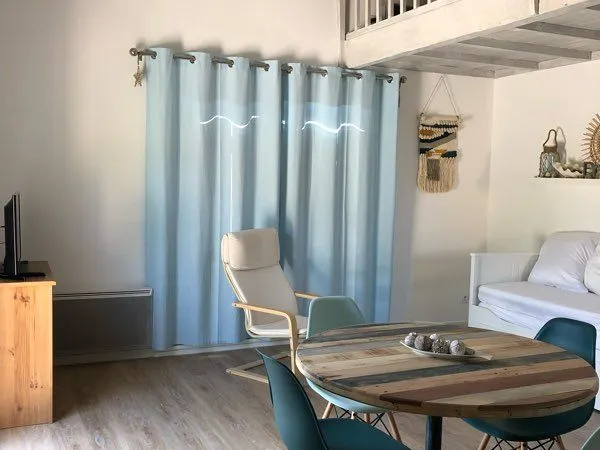 Location studio meublé
