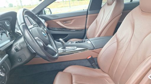 BMW Serie 6 Gran Coupe 650i V8 450 BVA8 - M Sport – 2014 – 89962 km – Essence – Boîte Automatique — photo 11