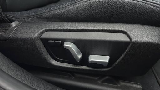 BMW Serie 3 330e 252 BVA8 - Luxury – 2016 – 152763 km – Hybride rechargeable – Boîte Automatique — photo 6