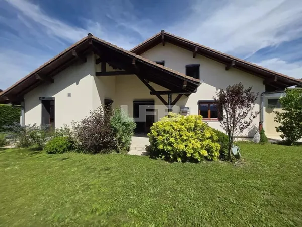 Maison individuelle 153,5 m² sur Terrain plat 1251 m²
