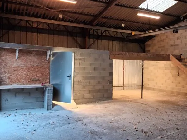 Local d’activité et entrepôt Location Rochefort-du-Gard  110m² 1500€