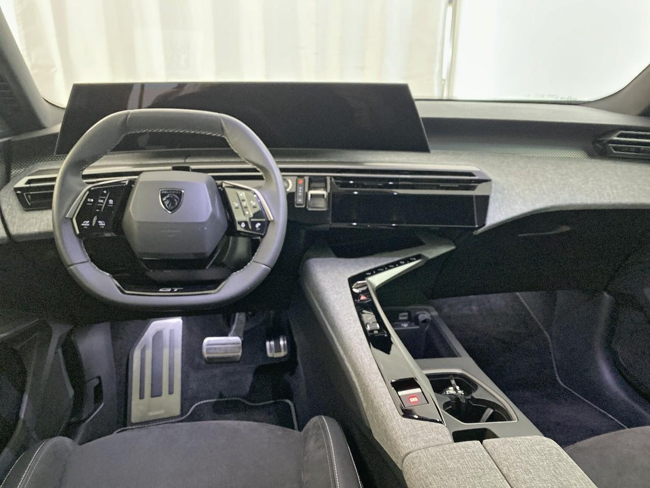 Peugeot 5008 hybrid 145 ch e-dcs6 gt — photo 8