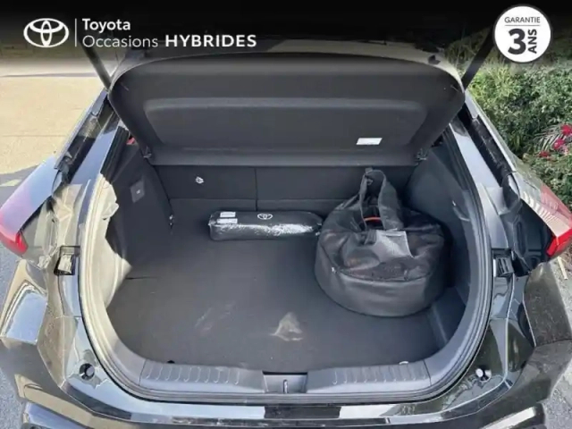 Toyota C-Hr 2.0 hybride rechargeable 225ch collection my26 — photo 10