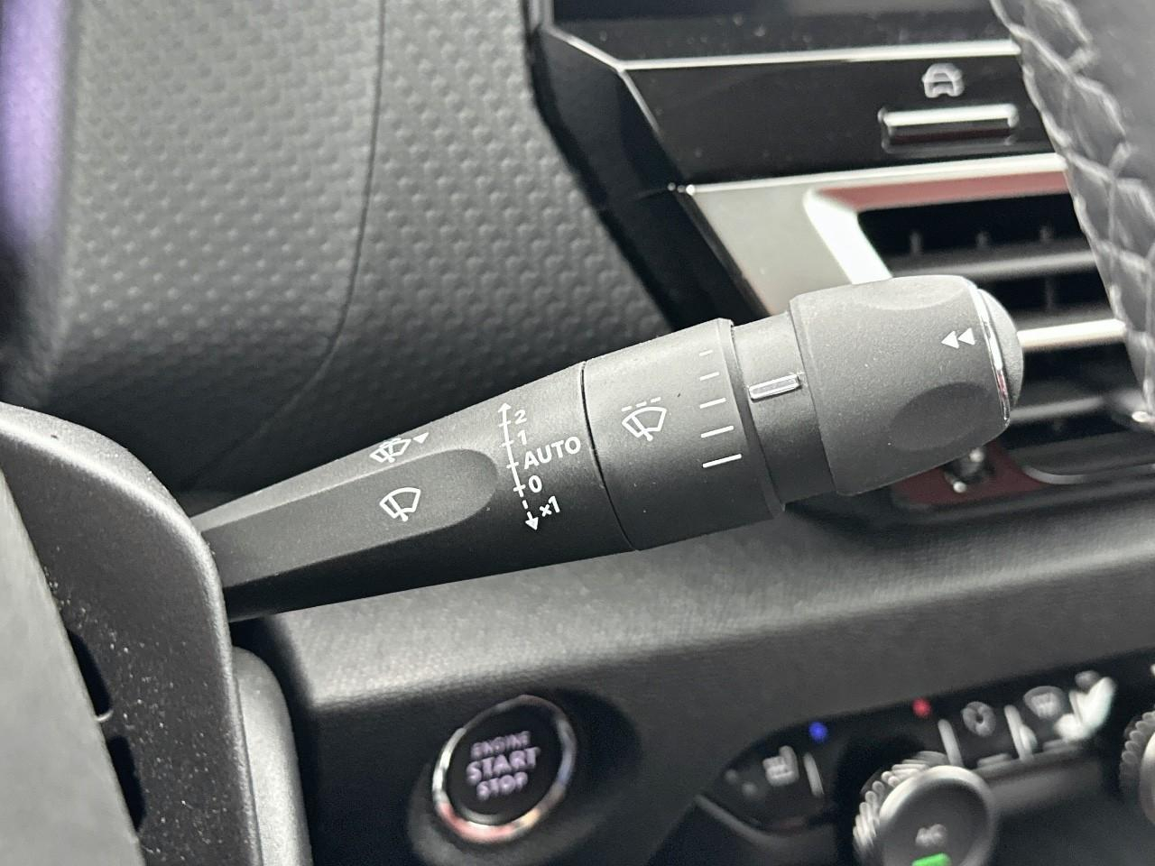 Citroën C4 puretech 130 s&s eat8 shine pack — photo 18
