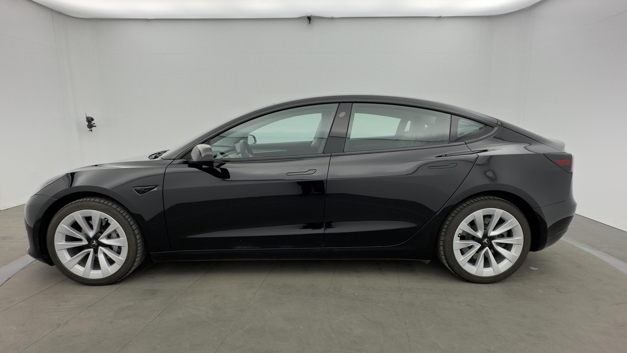 Tesla MODEL 3 RWD — photo 2