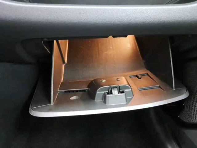 Renault Clio dci 75 e6c — photo 80