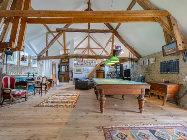 Loft en duplex avec vue à rénover à la campagne