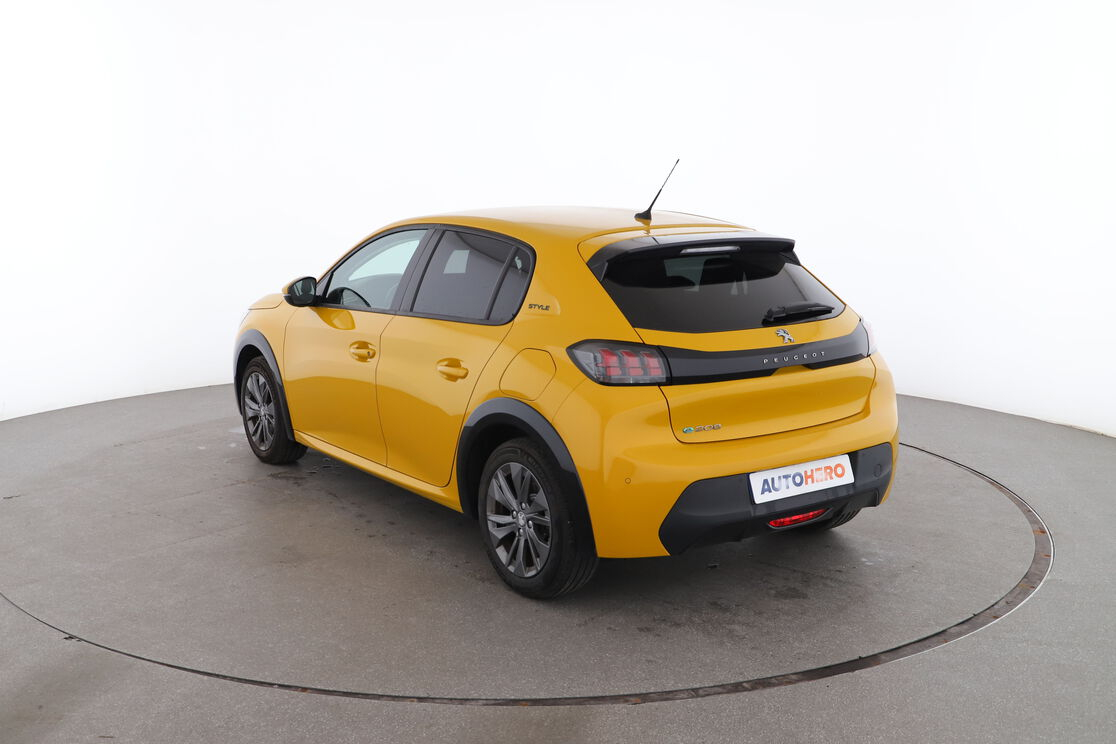Peugeot 208 Electrique 50 kWh Style — photo 3