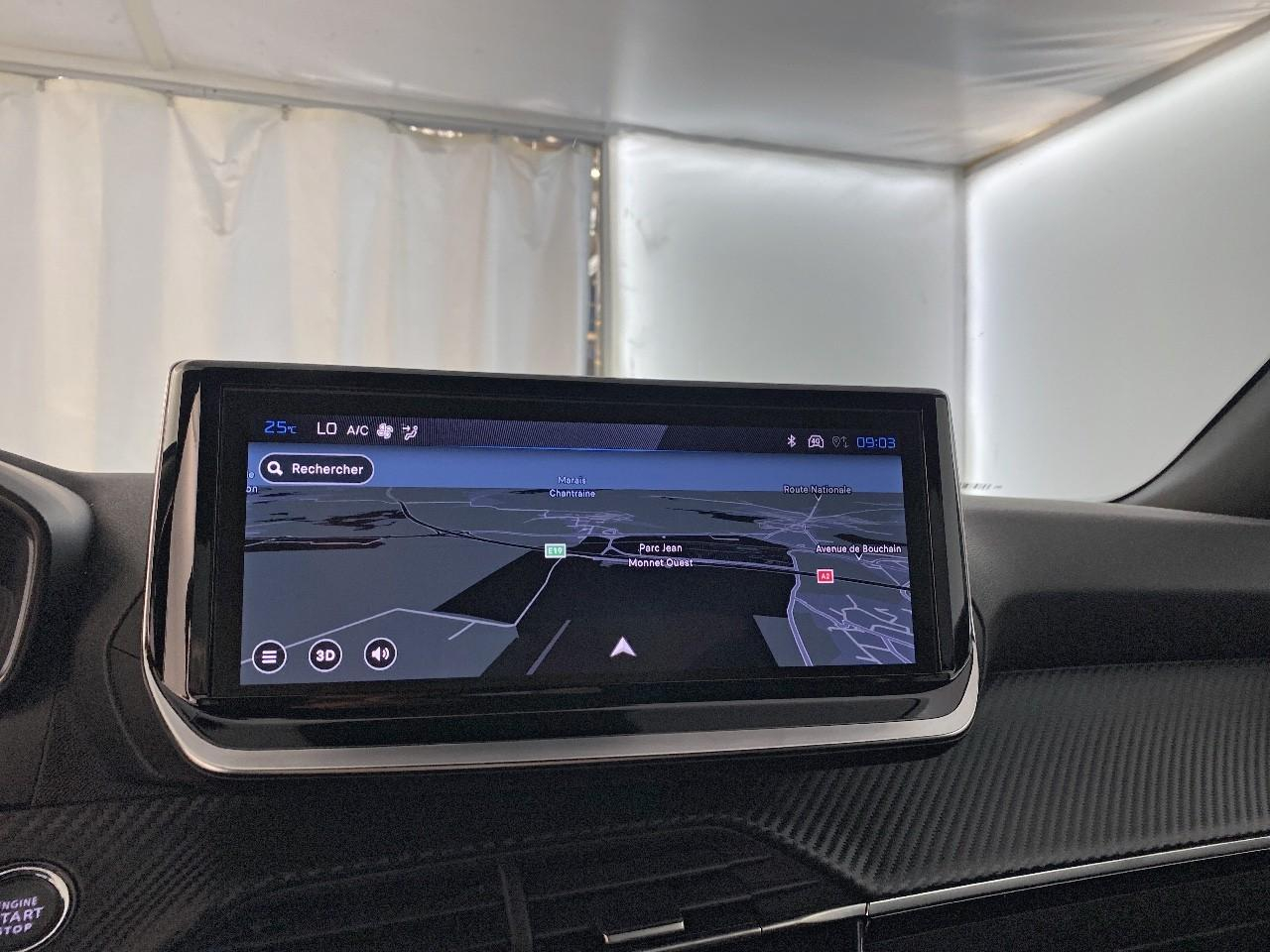 Peugeot 2008 hybrid 145 ch e-dcs6 allure — photo 14