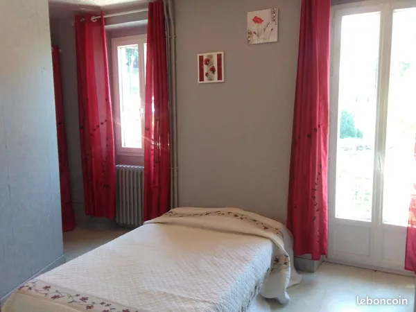 Loue studio Meublé