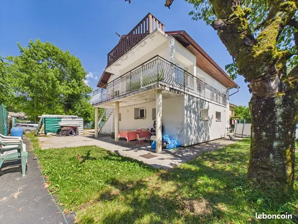 Maison 7 pièces 250 m²
