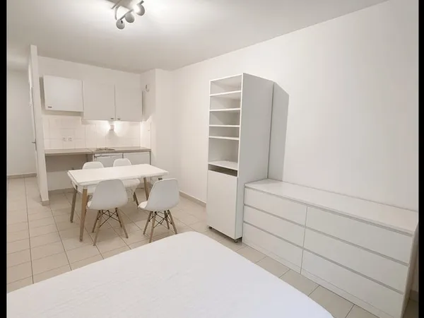 Studio 1 pièce 34 m²