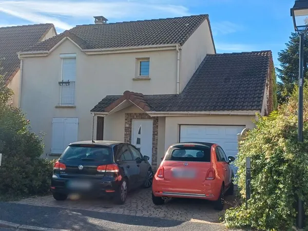 Belle maison avec jardin - Ecoles, college et commerces à 5 min à pied