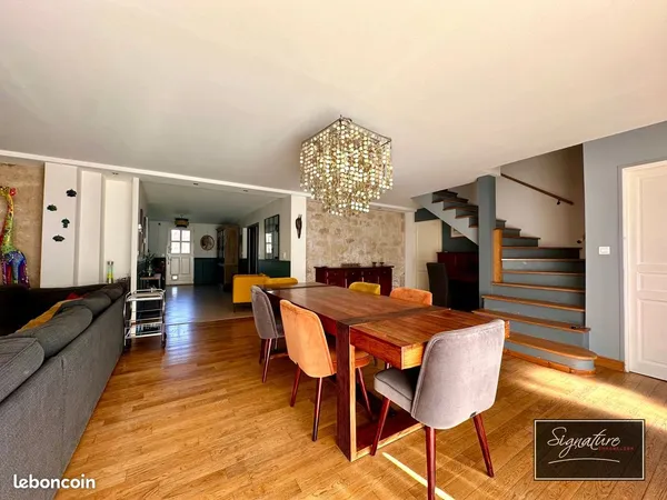 Maison 6 pièces 265 m²