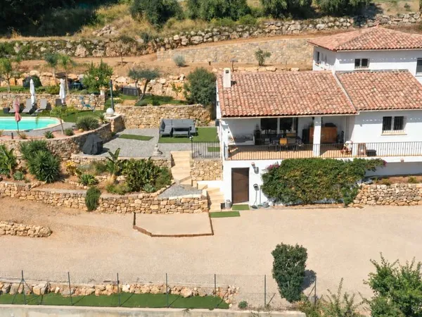 Villa 4 pièces 130 m²