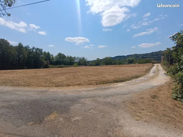 Vente terrain constructible 1478 m2 SARLAT / BRANDE OUEST
