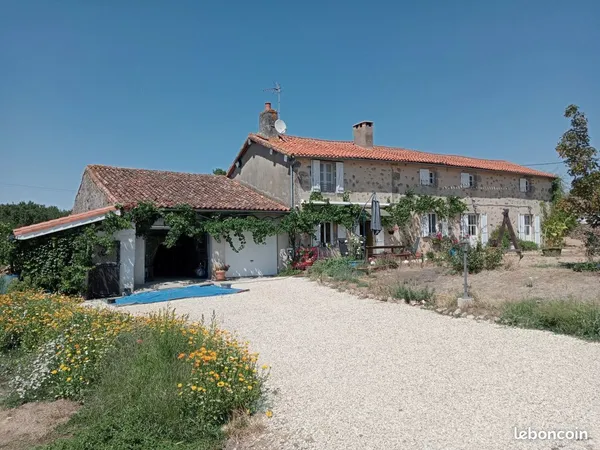 Ferme 11 pièces 196 m²