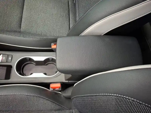Renault Captur tce 90 — photo 23