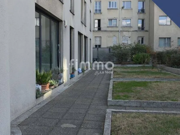 Local commercial 93 m²