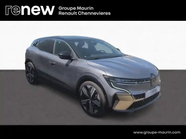 Renault Megane e-tech electric ev60 220ch iconic super charge -b — photo 3