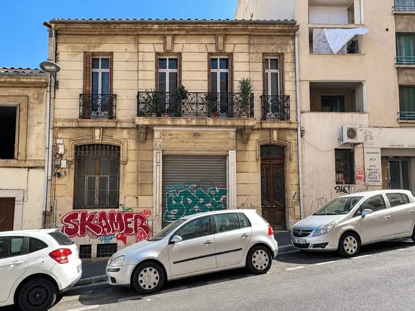 Local 3 pièces 185 m²