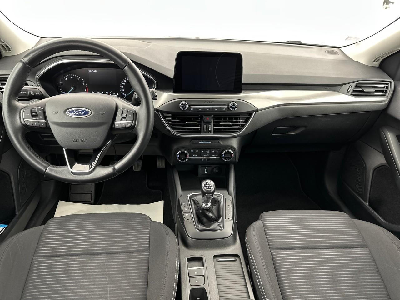 Ford Focus 1.0 ecoboost 125 s&s titanium — photo 11