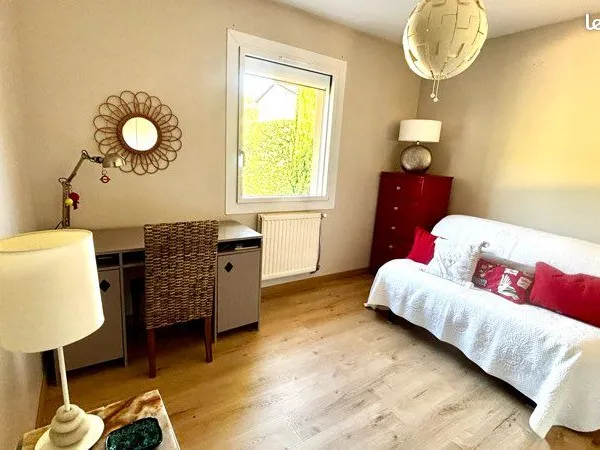 Chambre à louer 12 m2 en maison
