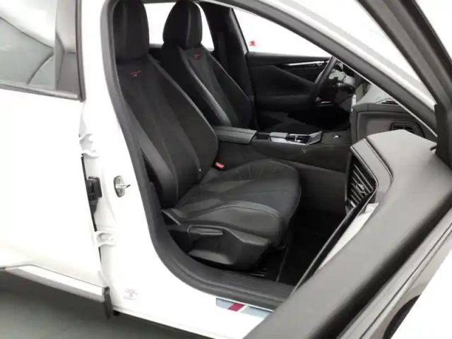 Ds Ds 4 hybride e-tense 225 eat8 performance line — photo 9