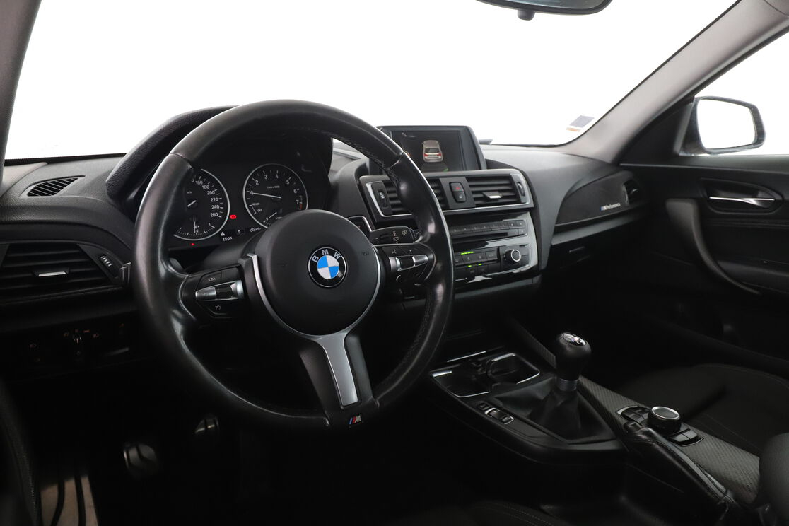 BMW Série 1 118i Lounge — photo 10