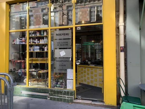Local commercial 64 m²