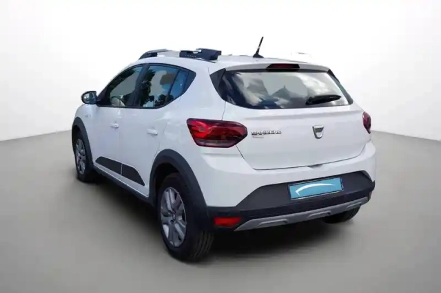 Dacia Sandero eco-g 100 — photo 4