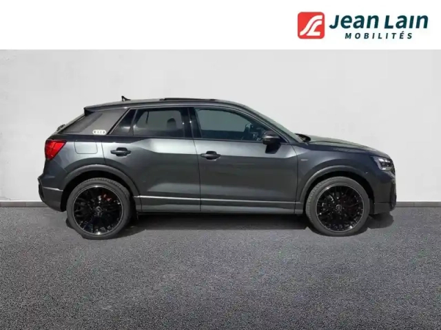 Audi Q2 35 tfsi 150 s tronic 7 — photo 4