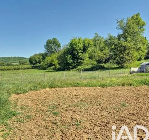 Terrain 437 m²
