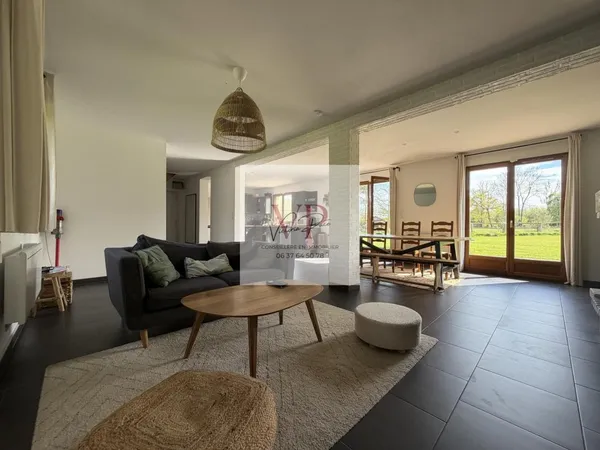 Vends maison - 134.34m² - 4 pièces, 3 chambres - Saint-Benoît-d'Hébertot 14130