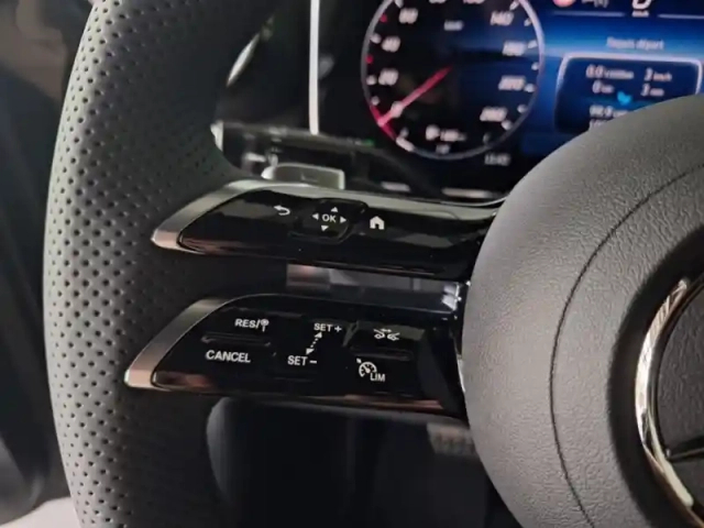 Mercedes Glc 300 d e hybrid eq 4matic c — photo 17