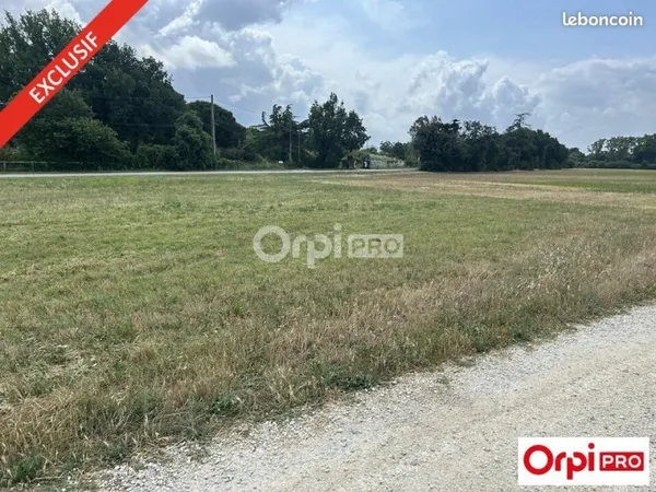 Terrain 10 000 m² Pierrelatte