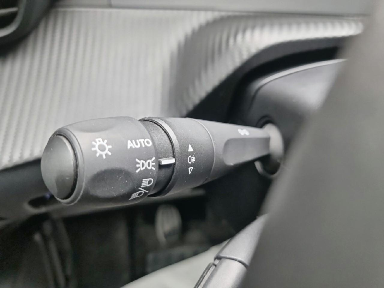 Peugeot 2008 100 s&s bvm6 style — photo 25
