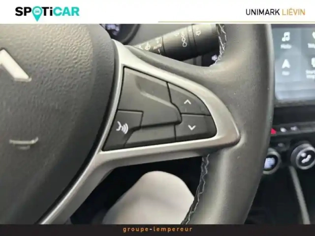 Dacia Duster 1.5 blue dci 115ch  journey 4x2 — photo 9