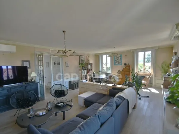 BELMONT DE LA LOIRE - Maison 215 m² - 7 pièces - proche commodités