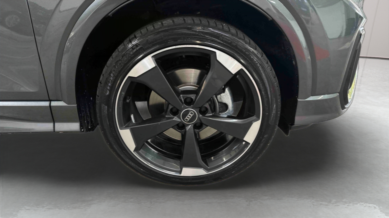 Audi Q2 35 TFSI 150 S tronic 7 — photo 21