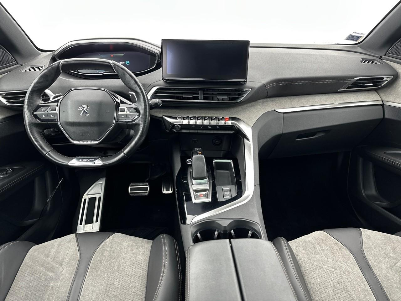 Peugeot 3008 hybrid 225 e-eat8 gt — photo 11