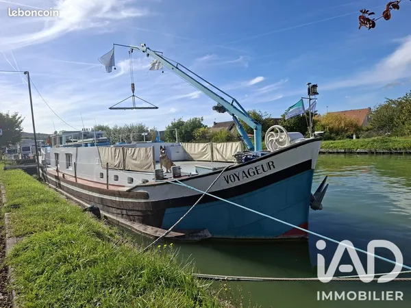 Péniche 4 pièces 88 m²