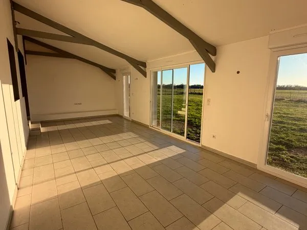 Maison individuelle avec grand jardin