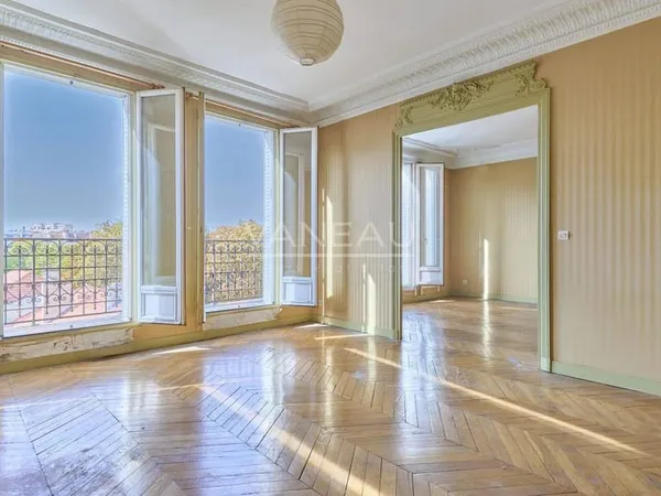 Appartement 6 pièces 130 m²